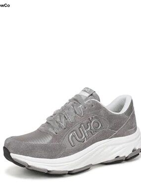 Women's Devotion X Max Classic Walking Shoe Lace-Up Sneaker